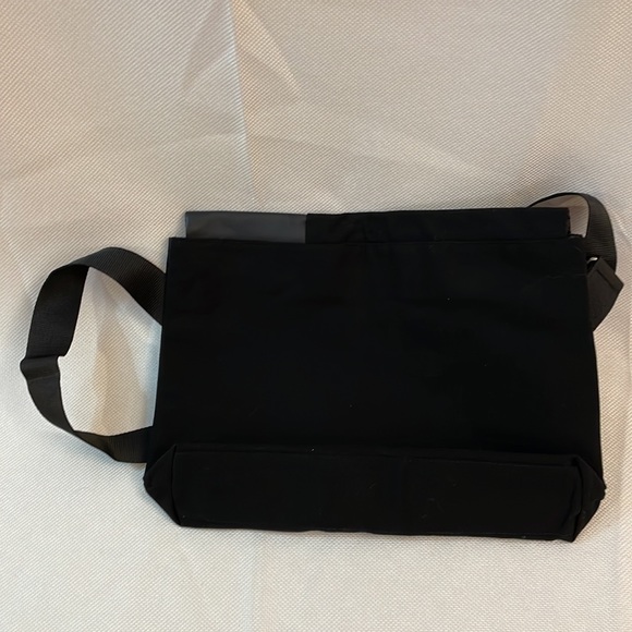 Calvin Klein Cotton Black Messenger/Laptop Bag - Picture 2 of 9